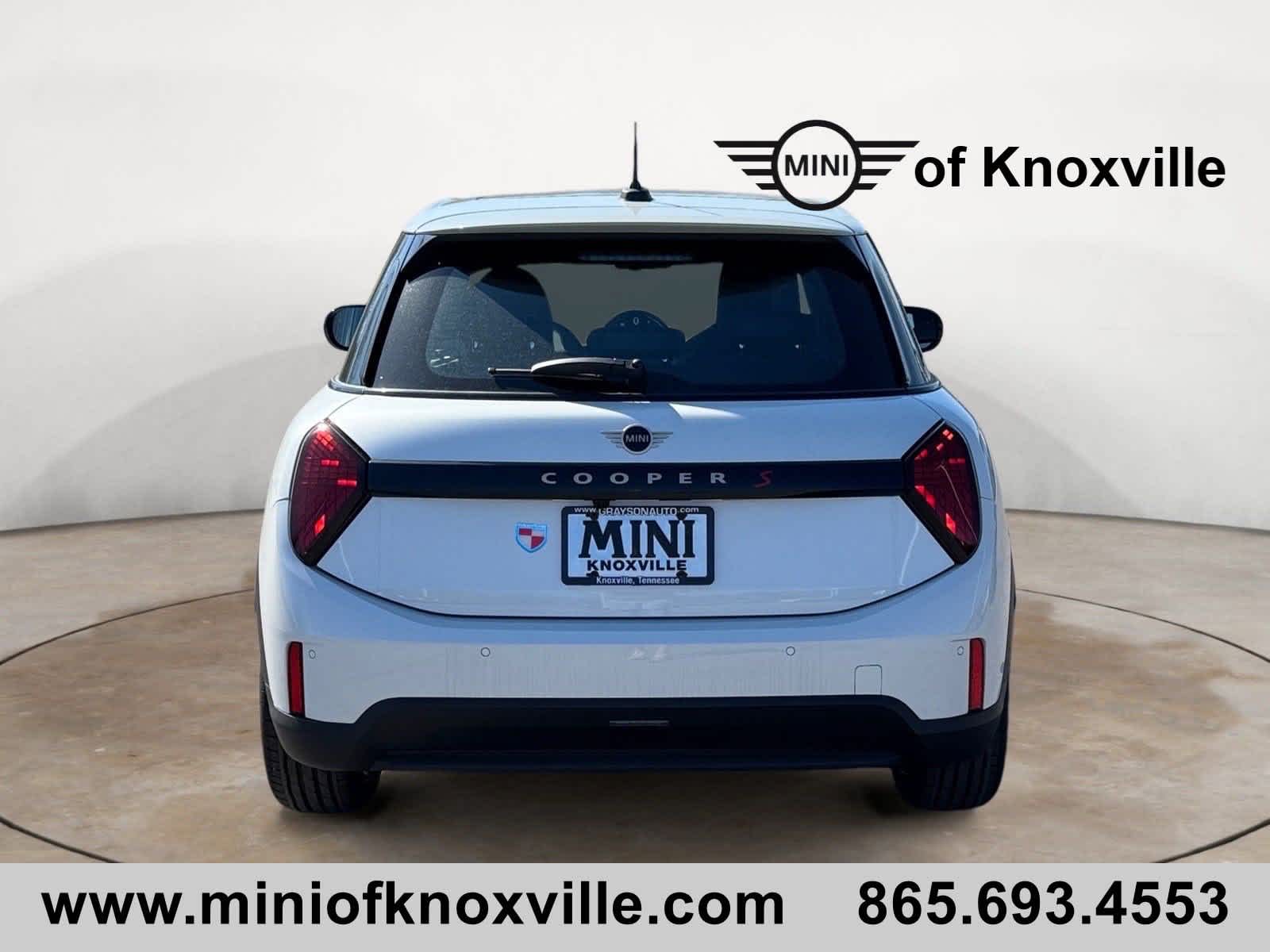 2025 Mini Cooper S Iconic photo 4