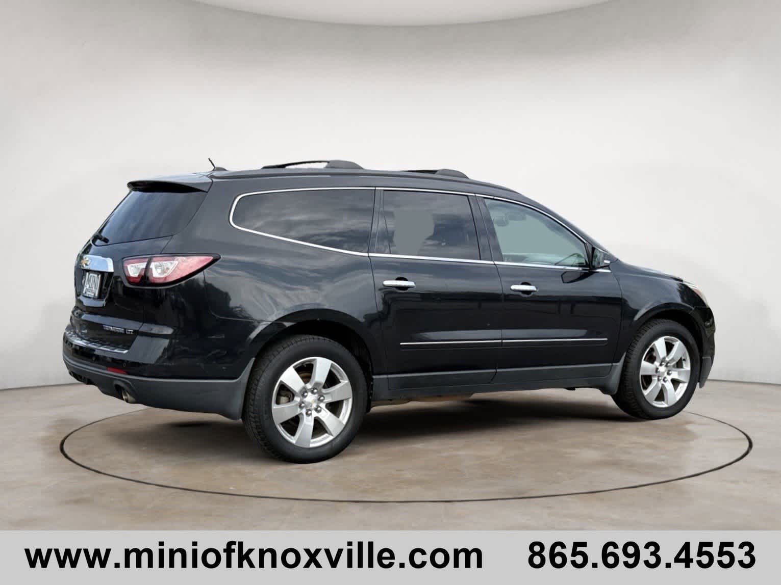2015 Chevrolet Traverse LTZ photo 3