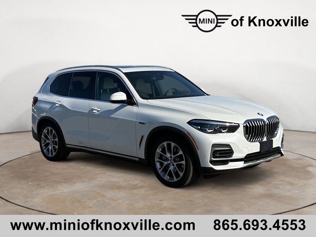 2022 BMW X5 45e
