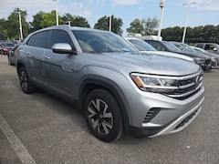 Used 2022 Volkswagen Atlas Cross Sport 2.0T SE SUV for sale in Knoxville, TN
