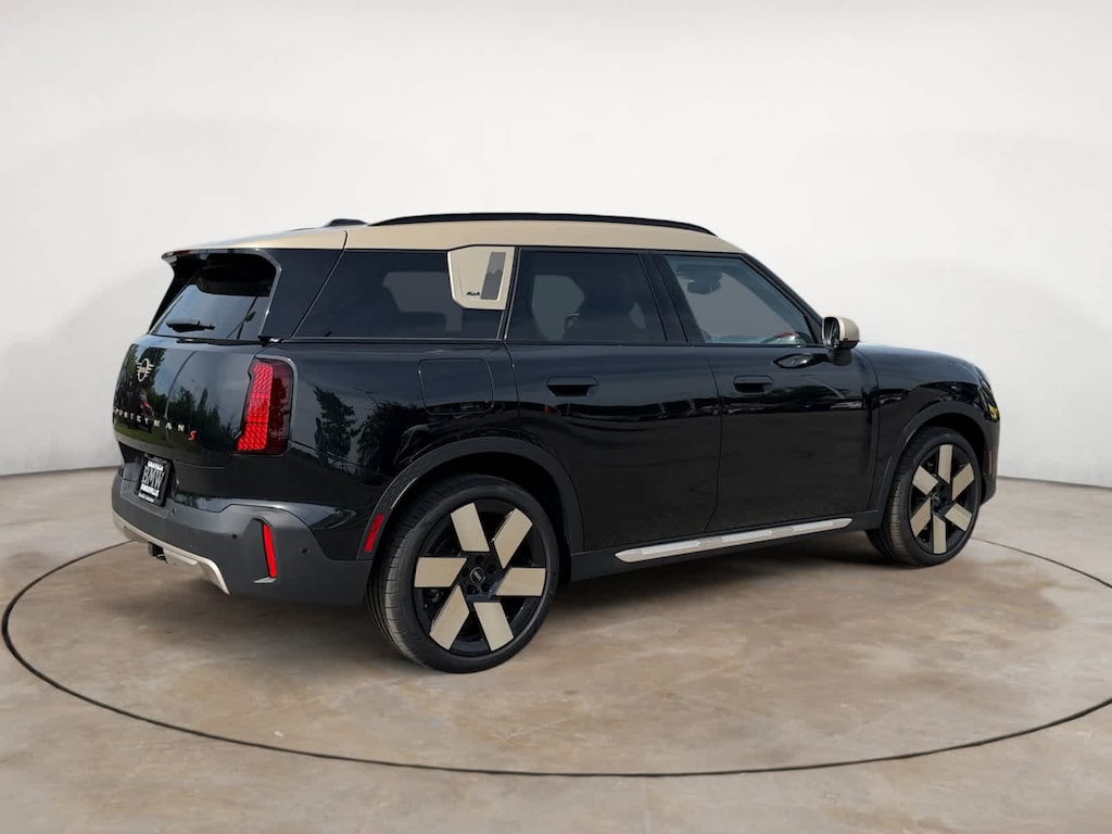 New 2026 MINI Countryman Iconic SUV