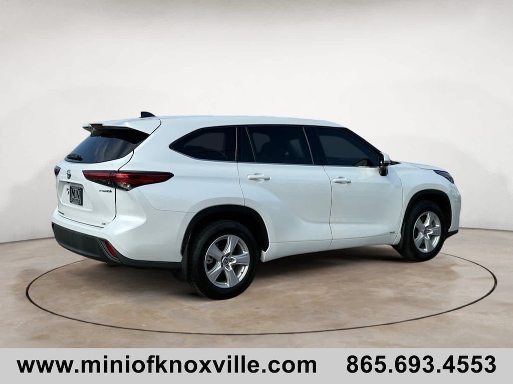 Used 2022 Toyota Highlander Hybrid Hybrid LE SUV