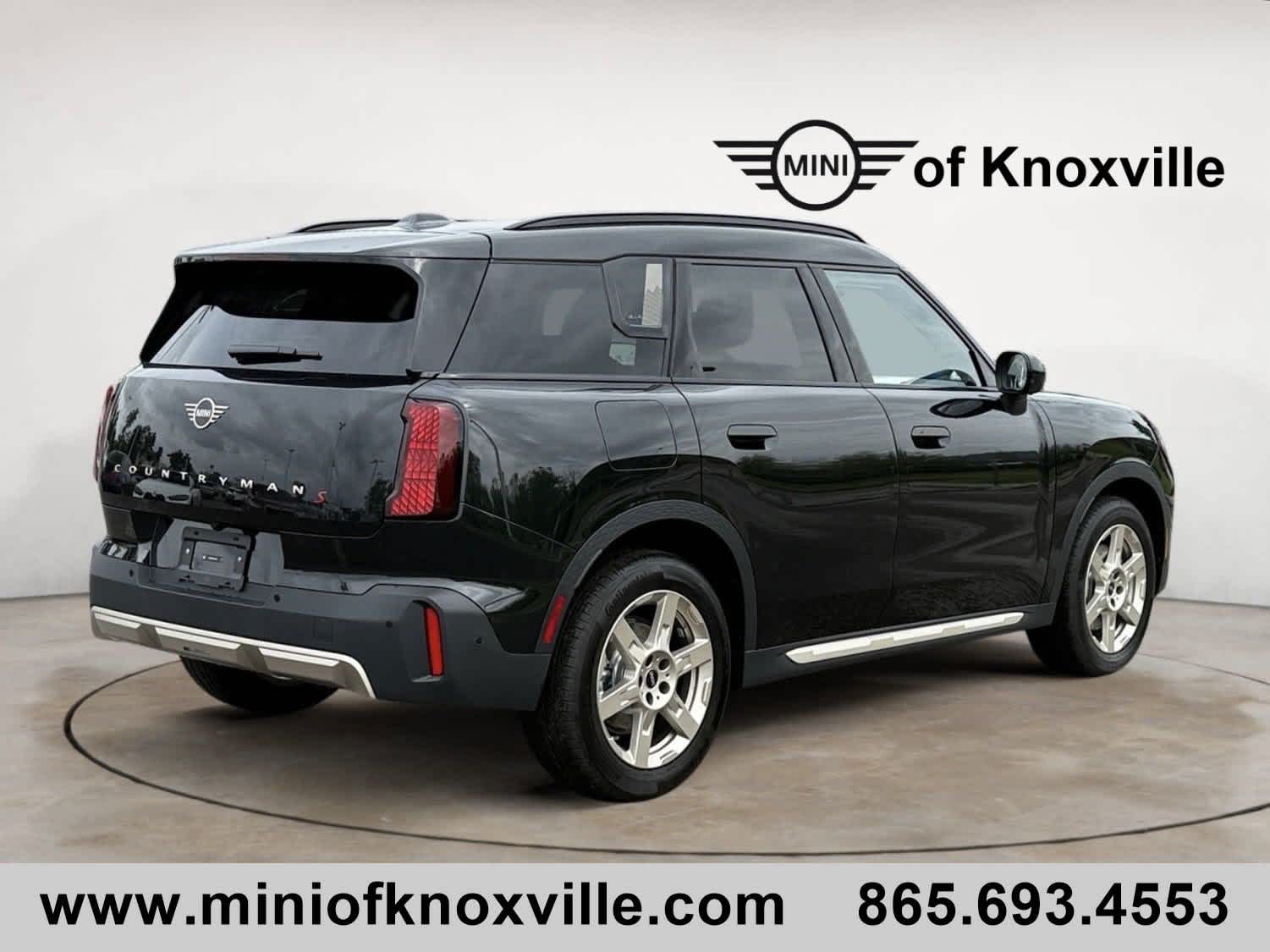2025 Mini Countryman Iconic photo 3
