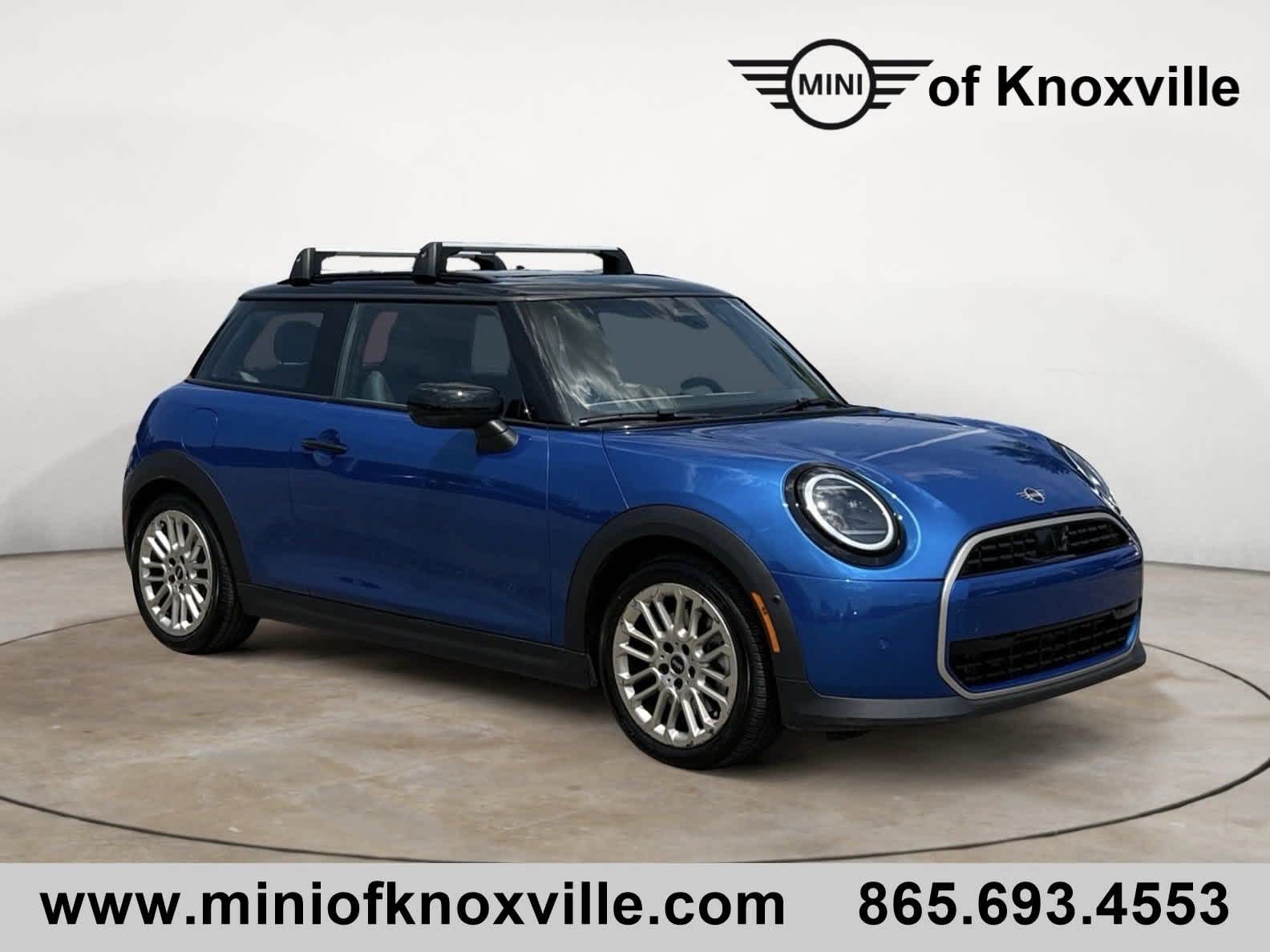 2025 MINI Hardtop 2 Door Base's photo