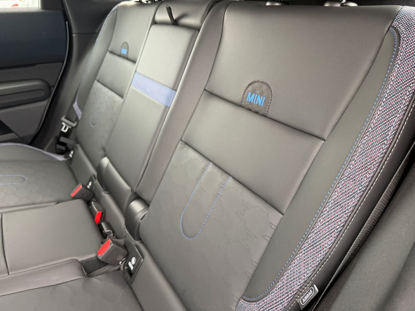 2026 MINI Countryman S - Photo 15