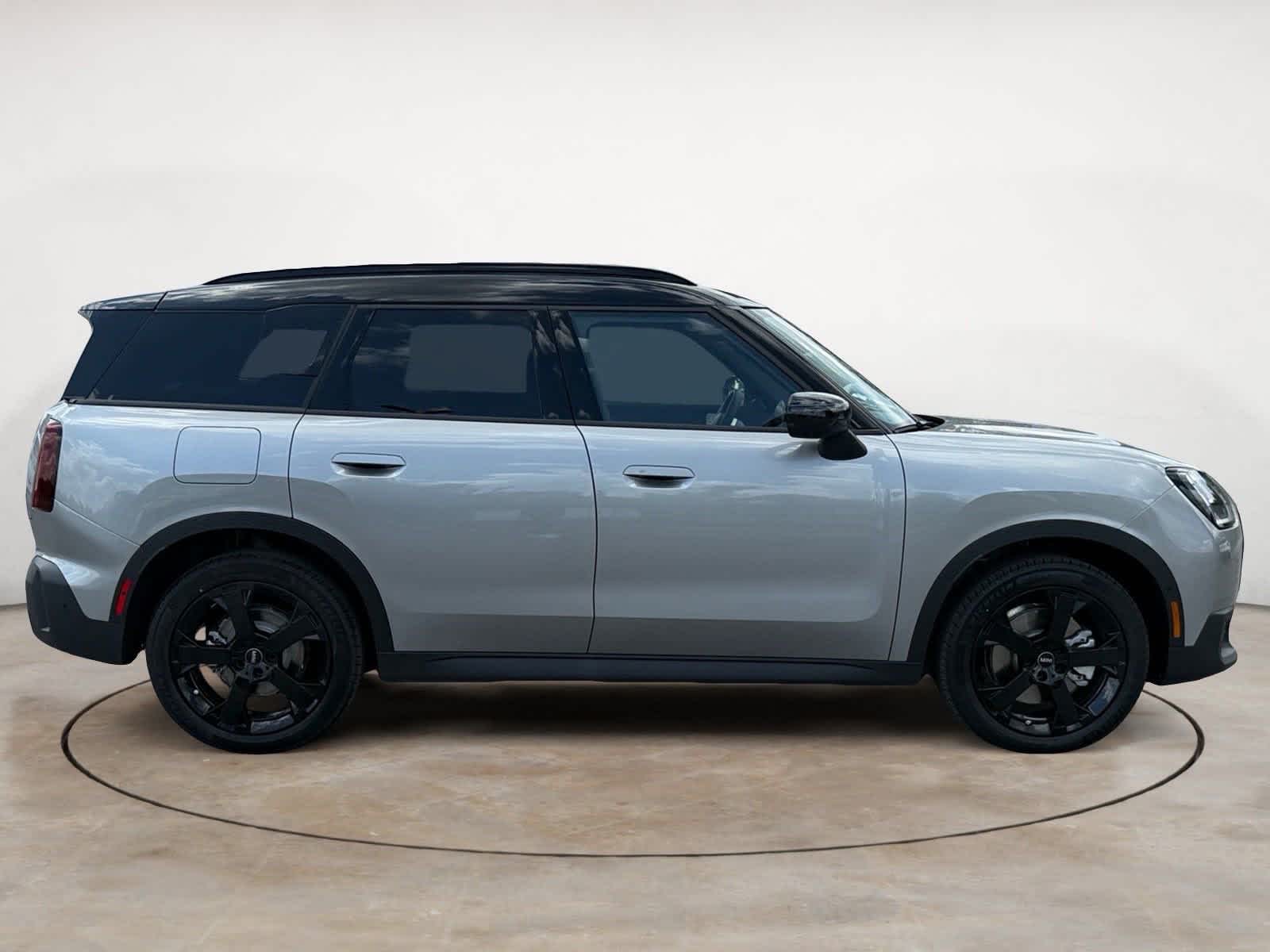 New Mini Vehicles with All-Wheel-Drive | MINI of Knoxville