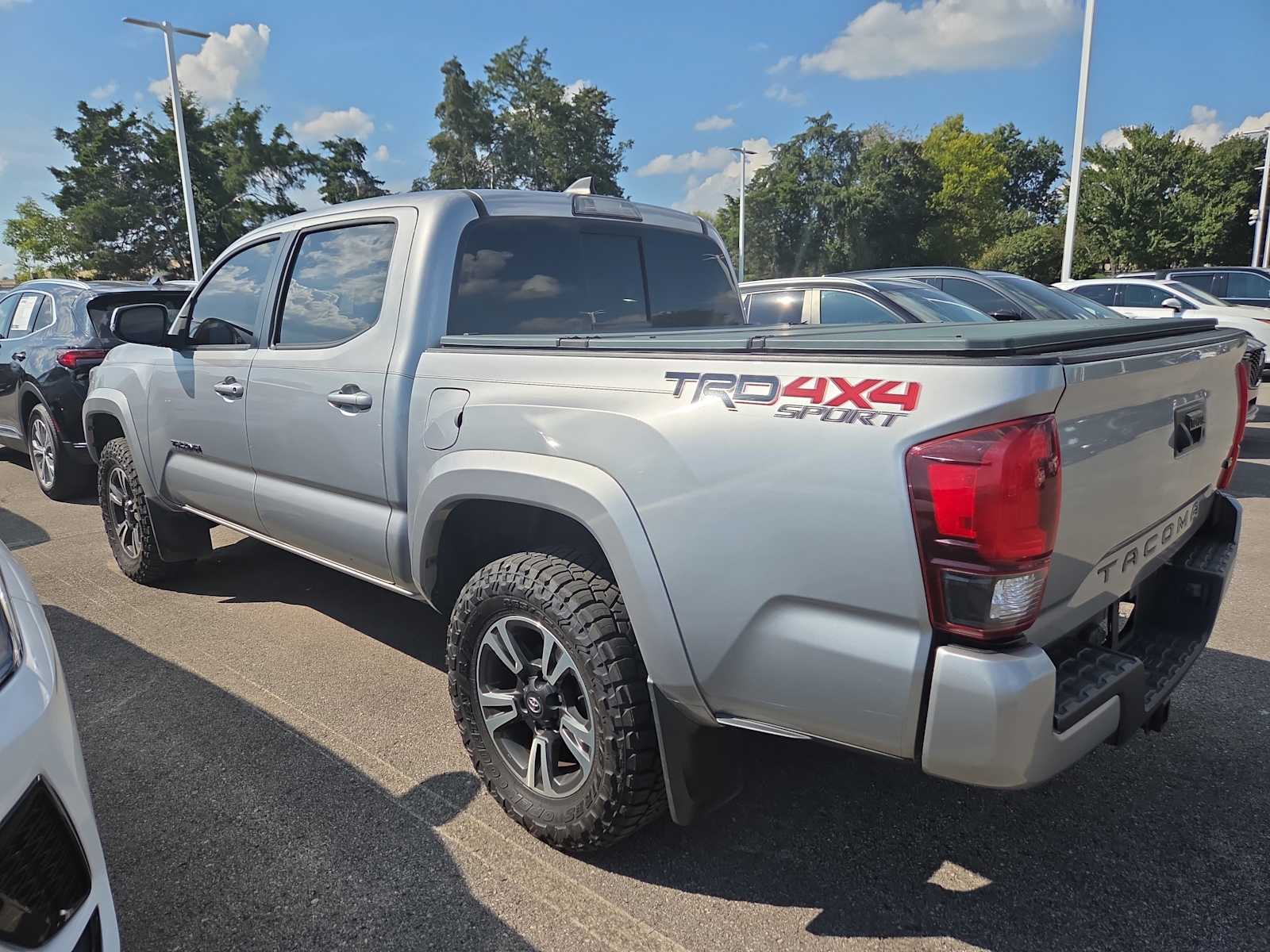2019 Toyota Tacoma TRD Sport Double Cab V6 photo 3