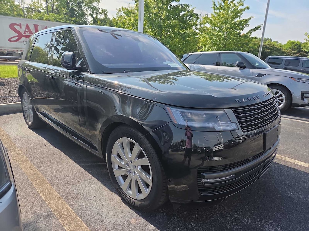 Used 2023 Land Rover Range Rover SE SUV