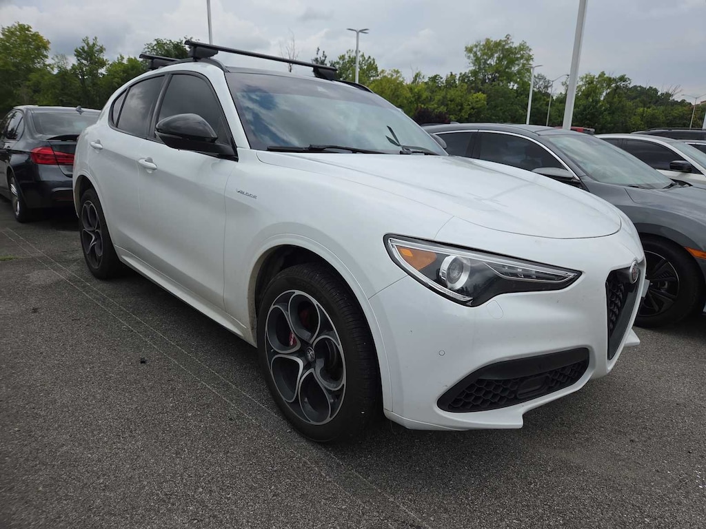 Used 2022 Alfa Romeo Stelvio Veloce SUV
