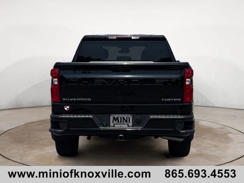 Used 2024 Chevrolet Silverado 1500 Custom 4WD Crew Cab 147 Truck Crew Cab