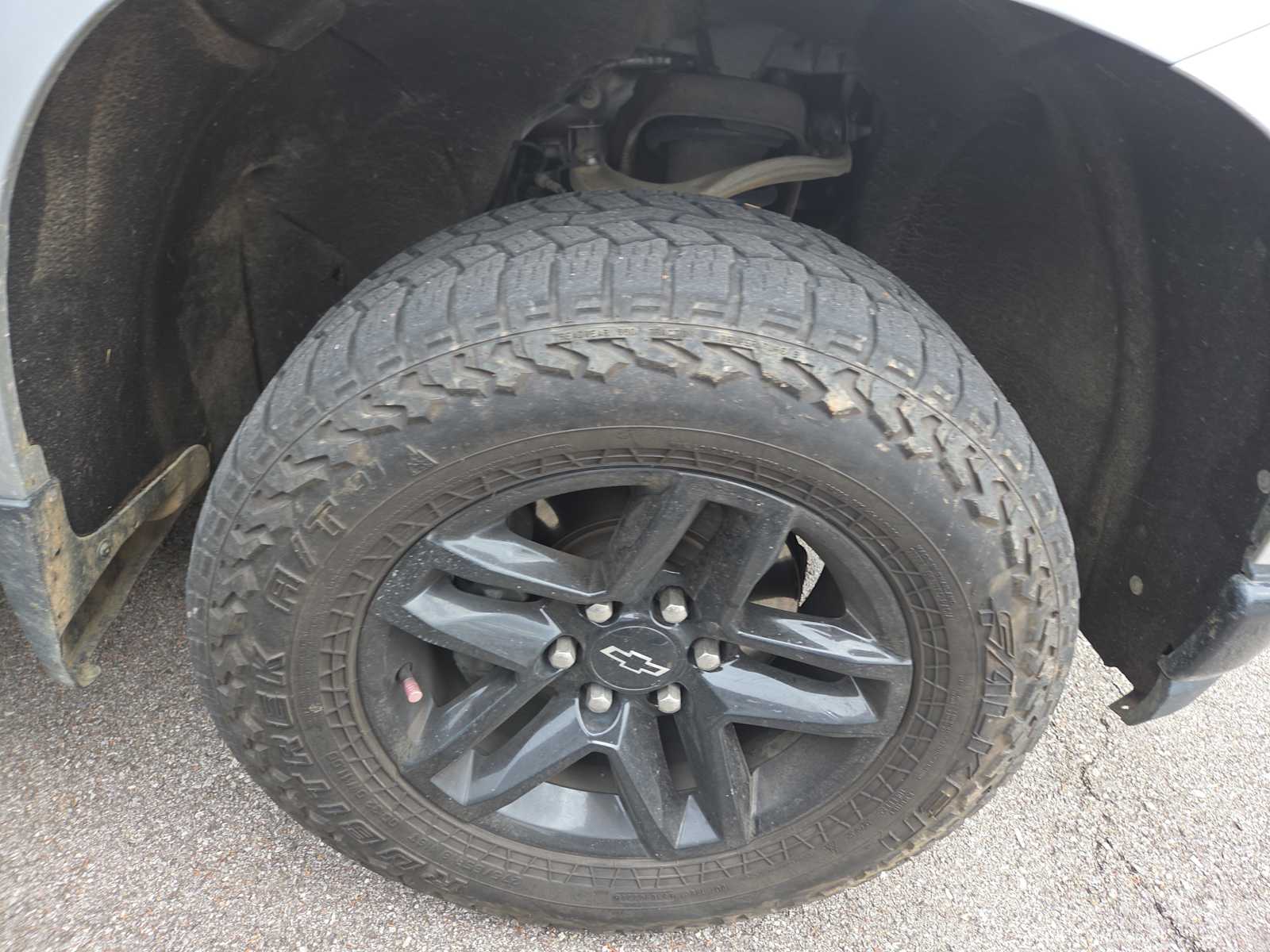 2021 Chevrolet Silverado 1500 LT Trail Boss photo 2