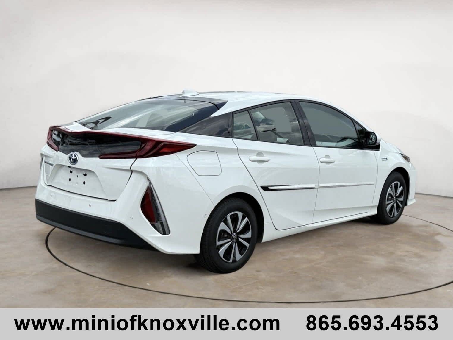 2019 Toyota Prius Prime Advanced photo 3
