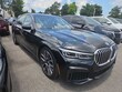  BMW 740i