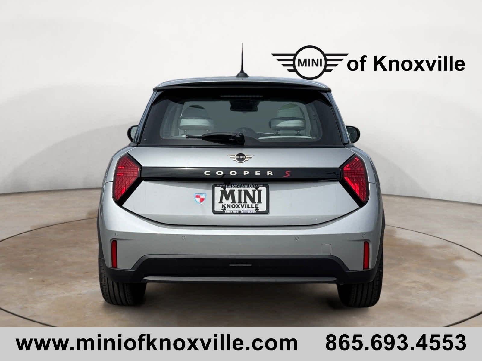 2025 Mini Cooper S Iconic photo 4