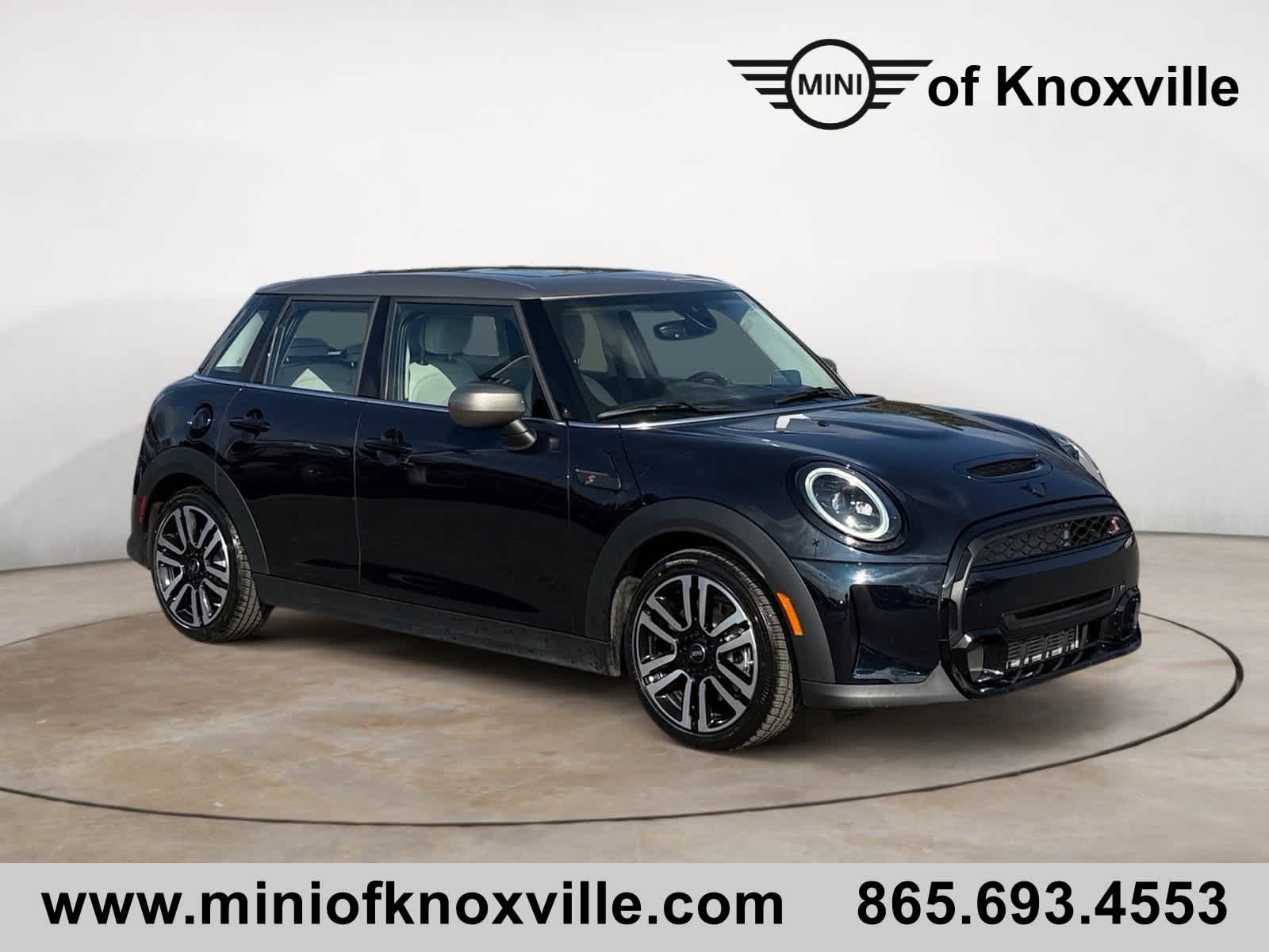2022 MINI Hardtop 4 Door S's photo