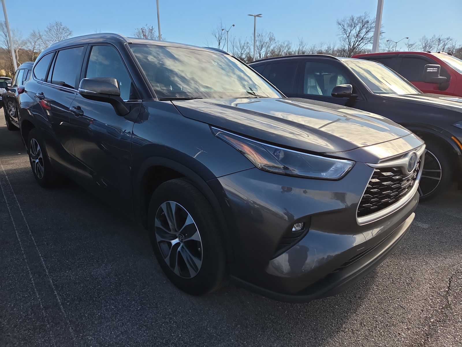 2023 Toyota Highlander XLE's photo
