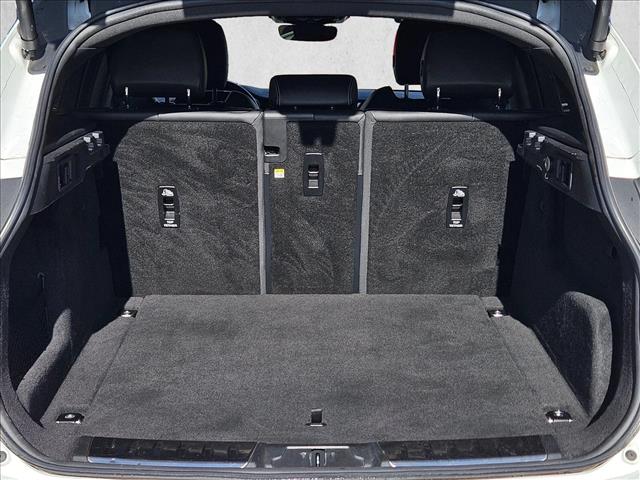 2021 Jaguar F-Pace R-Dynamic S - Photo 6