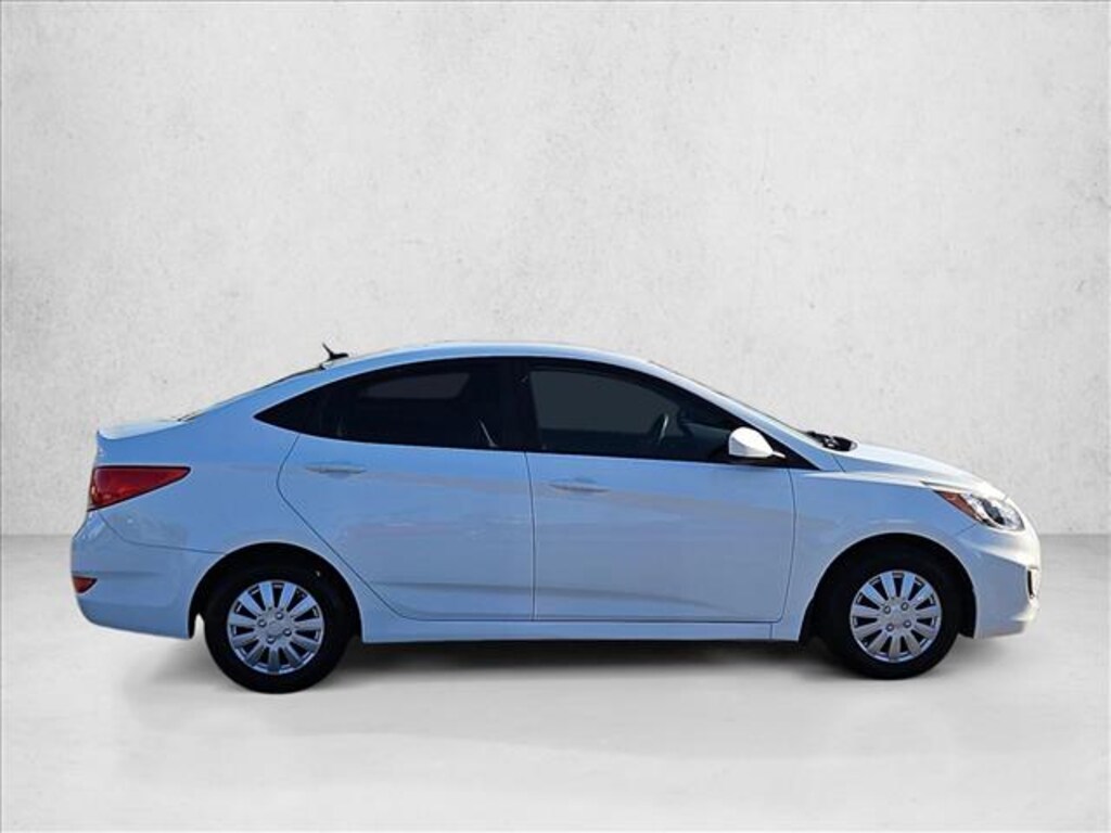 Used 2017 Hyundai Accent SE Sedan