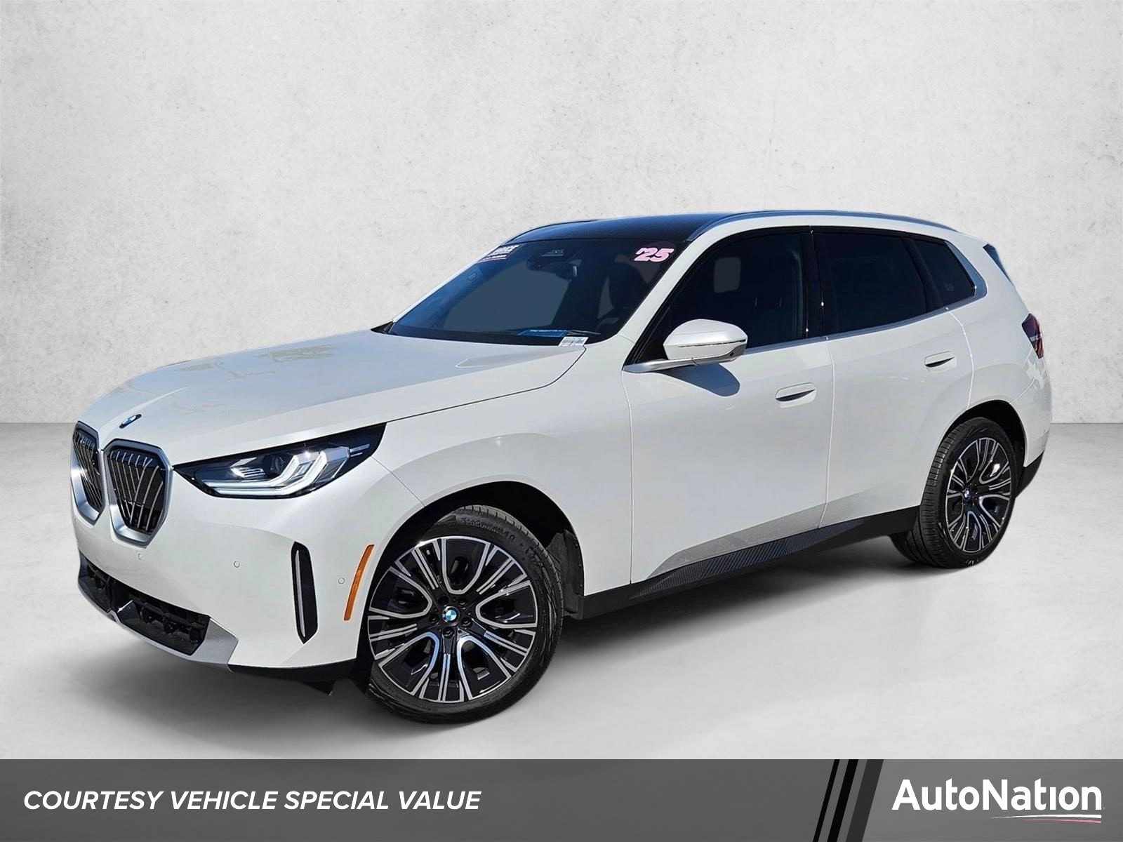 2025 BMW X3 30 XDRIVE's photo