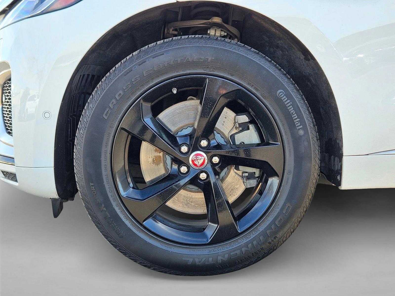 2021 Jaguar F-Pace R-Dynamic S - Photo 24