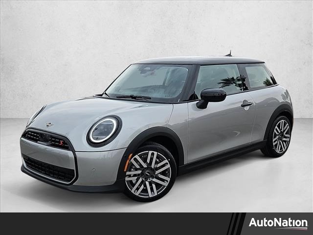 2026 MINI Hardtop 2 Door S's photo