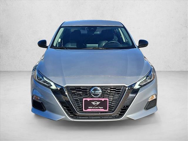 2022 Nissan Altima 2.5 SR photo 2