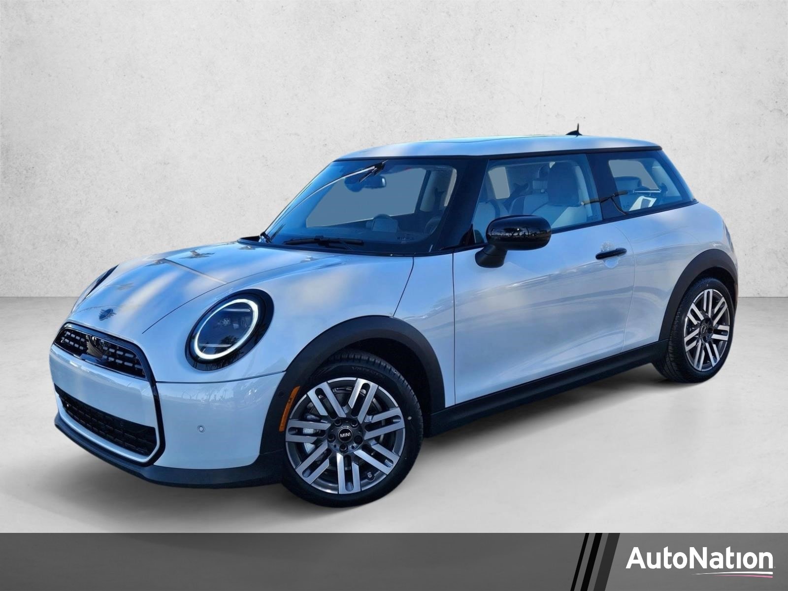 2026 MINI Hardtop's photo