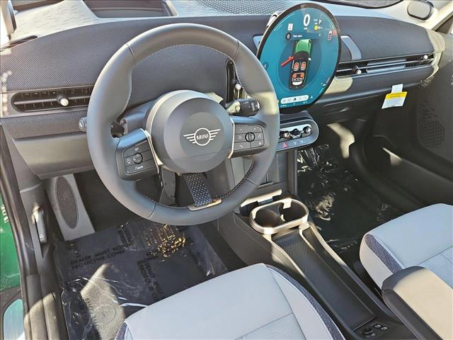 2025 Mini Cooper S Hardtop 2 Door Iconic photo 3
