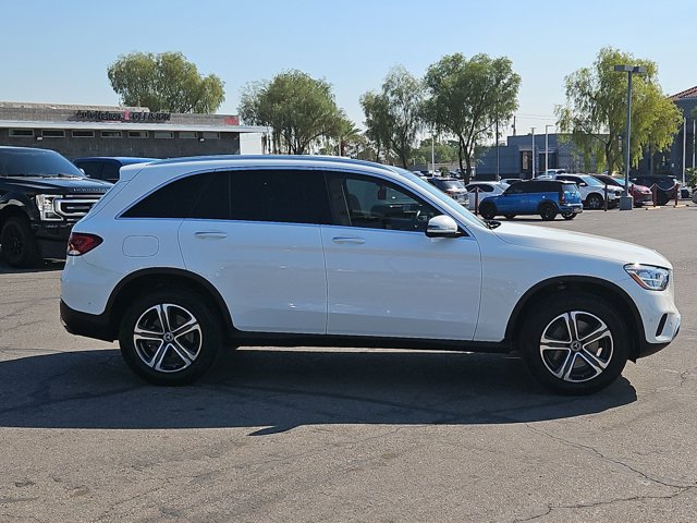 2021 Mercedes Benz GLC 300 photo 4
