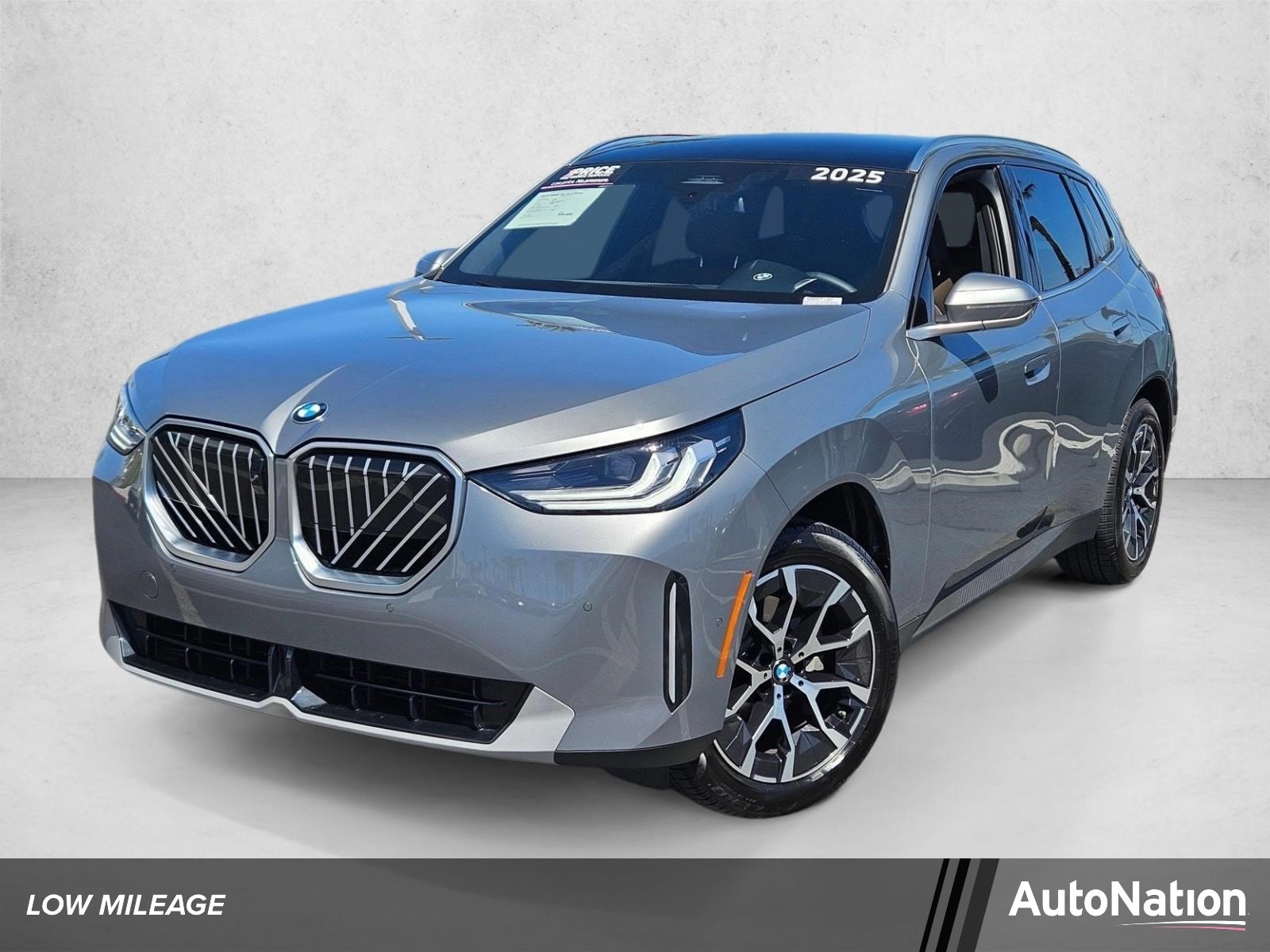 2025 BMW X3 30 XDRIVE's photo