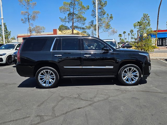 2020 Cadillac Escalade Premium Luxury photo 4