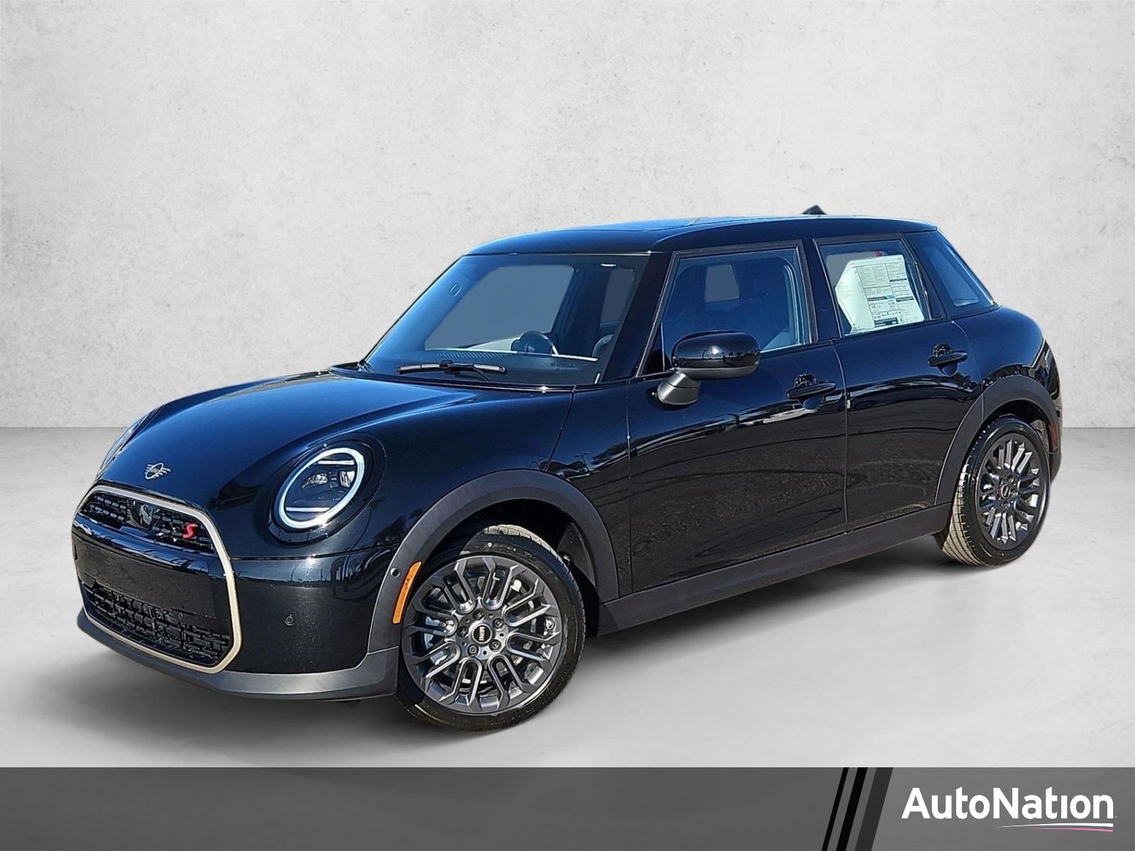 2026 MINI Hardtop Cooper S Signature's photo