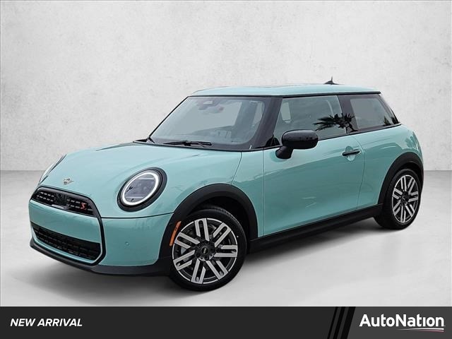2026 MINI Hardtop 2 Door S's photo