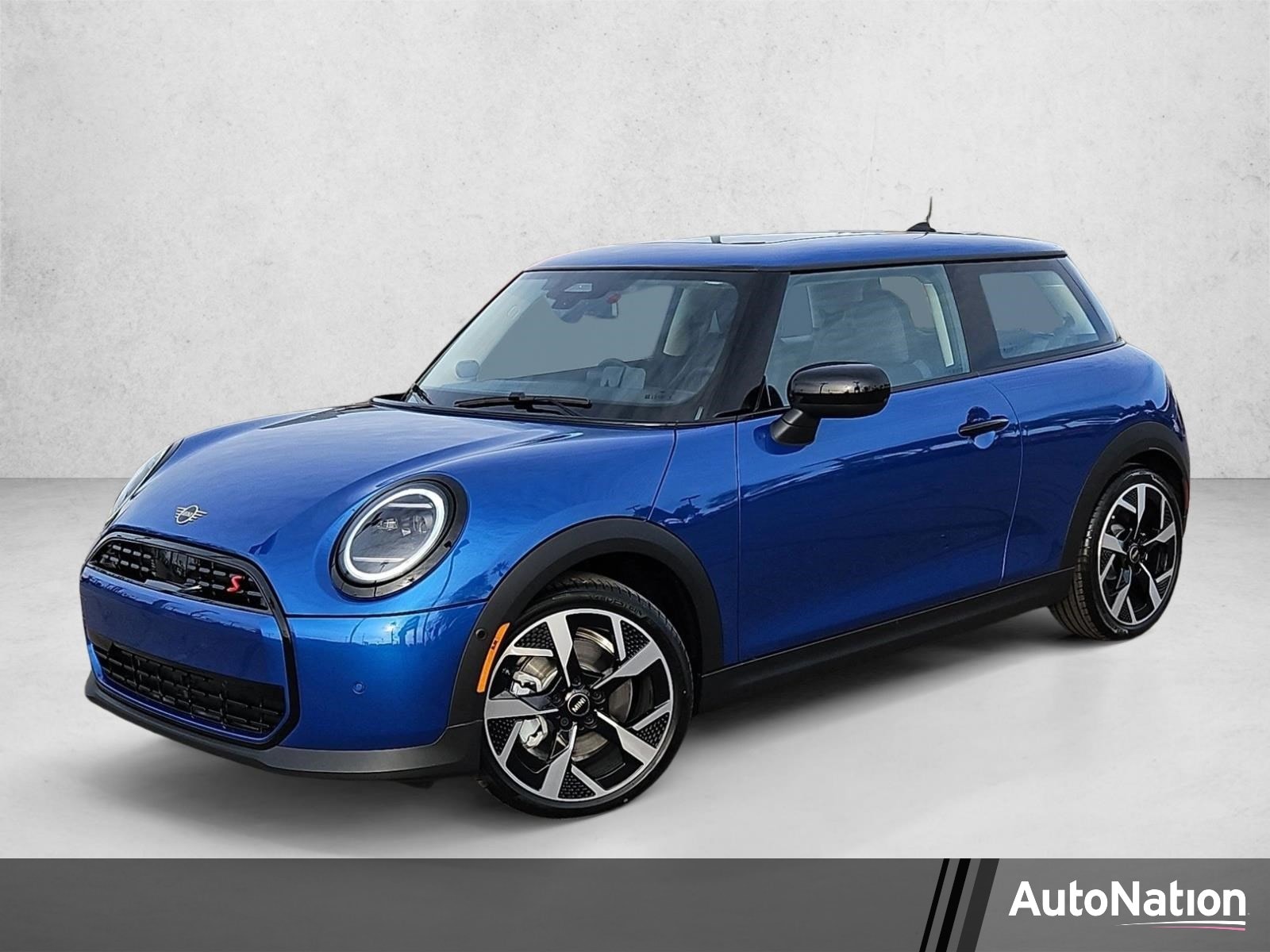 2026 MINI Hardtop Cooper S Signature's photo