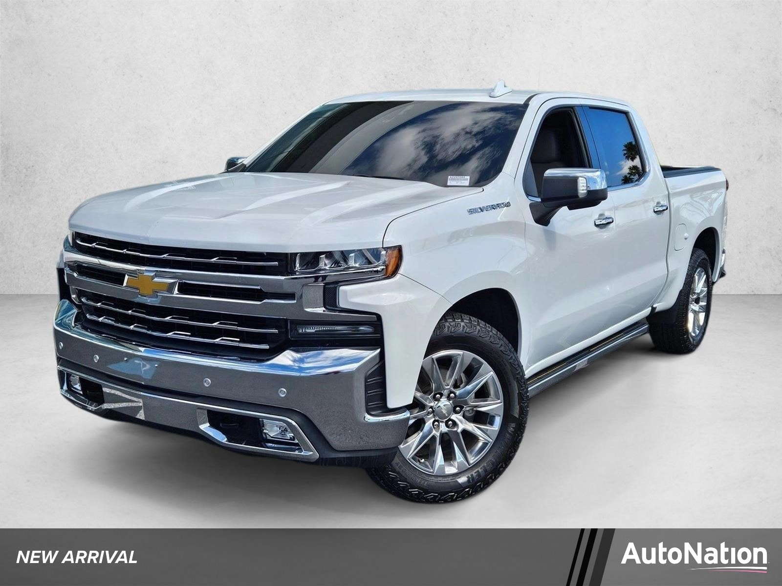 2019 Chevrolet Silverado 1500 LTZ Crew Cab Short Box's photo