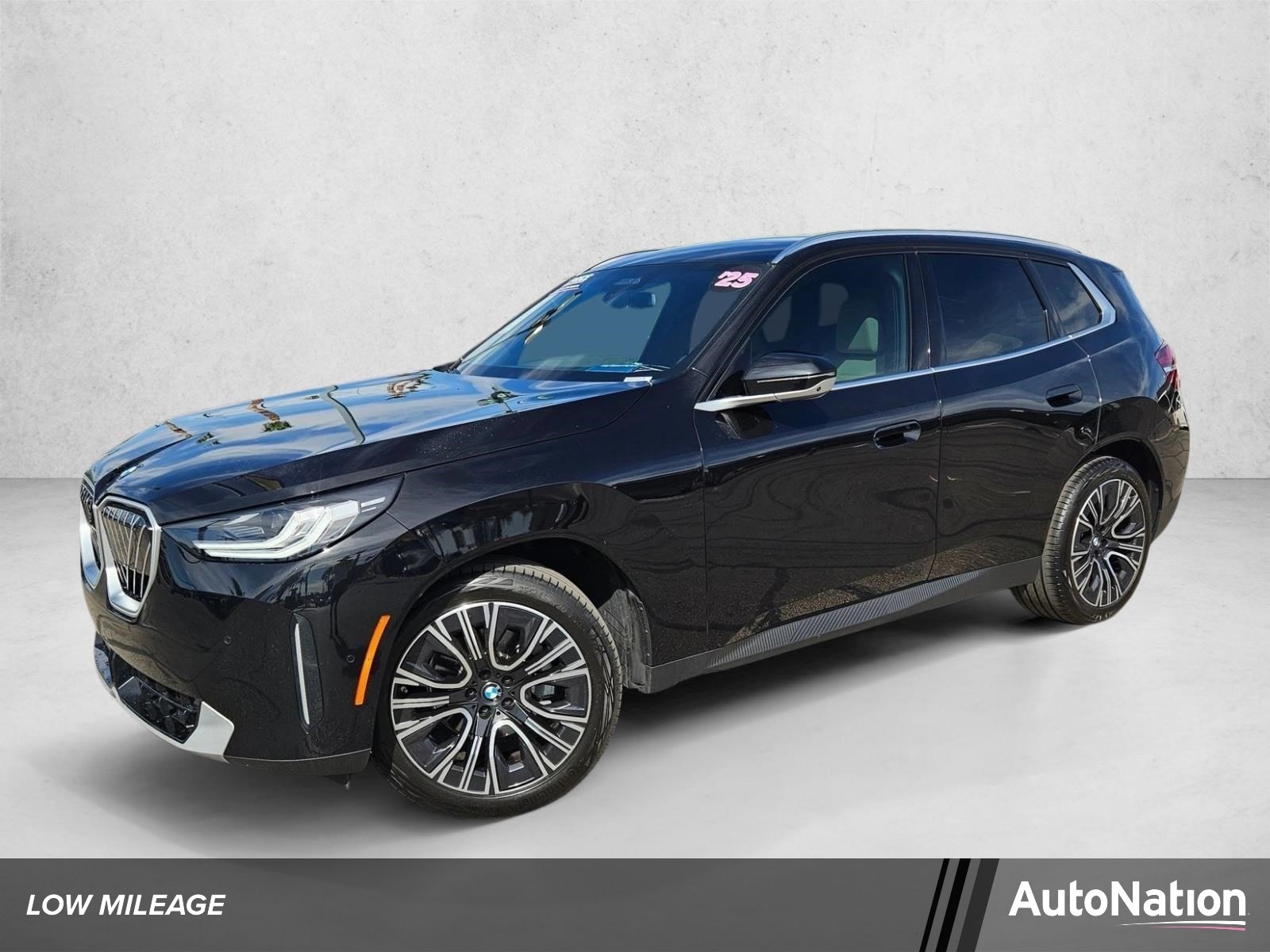 2025 BMW X3 30 XDRIVE's photo