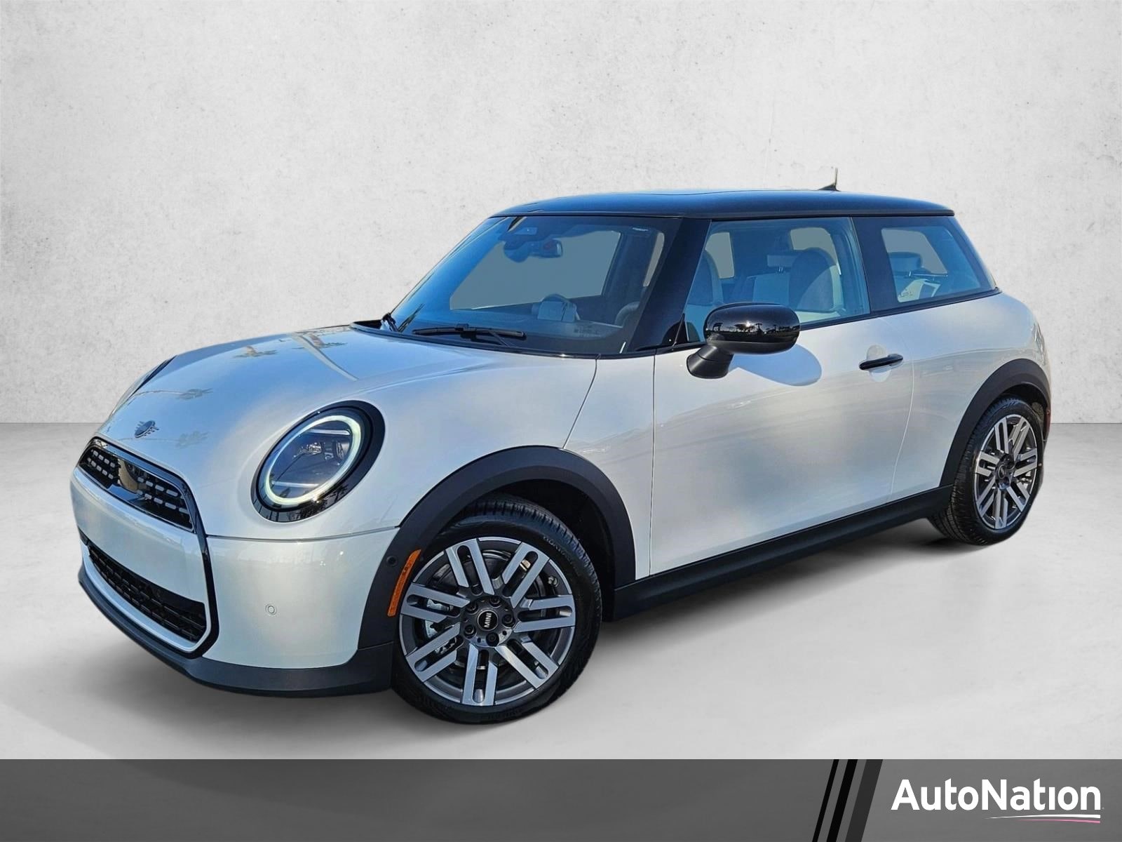 2026 MINI Hardtop's photo