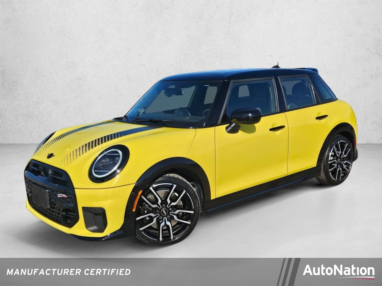 2025 MINI Hardtop Cooper S's photo