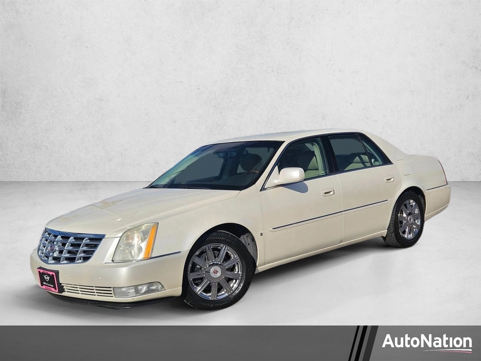 2007 Cadillac DTS Luxury II's photo