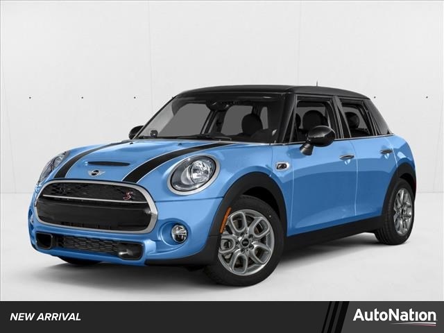 2015 MINI Cooper - 4 Door's photo