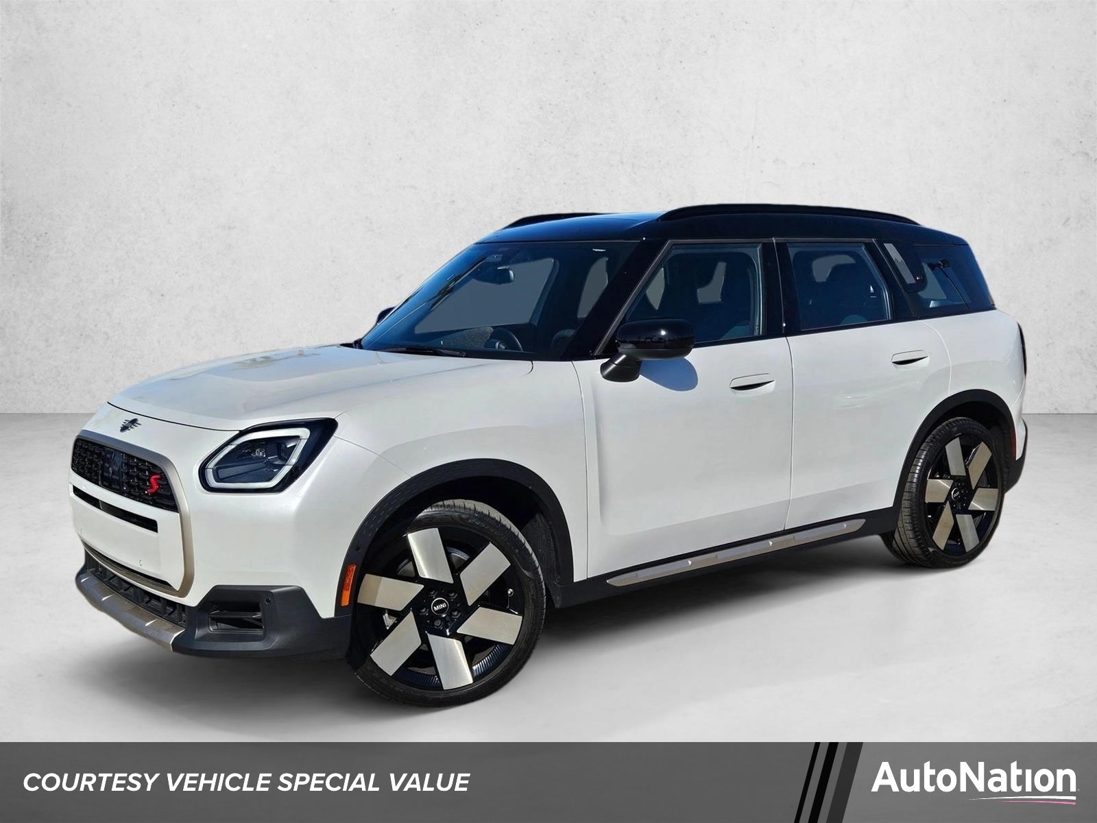 2025 MINI Countryman S ALL4's photo