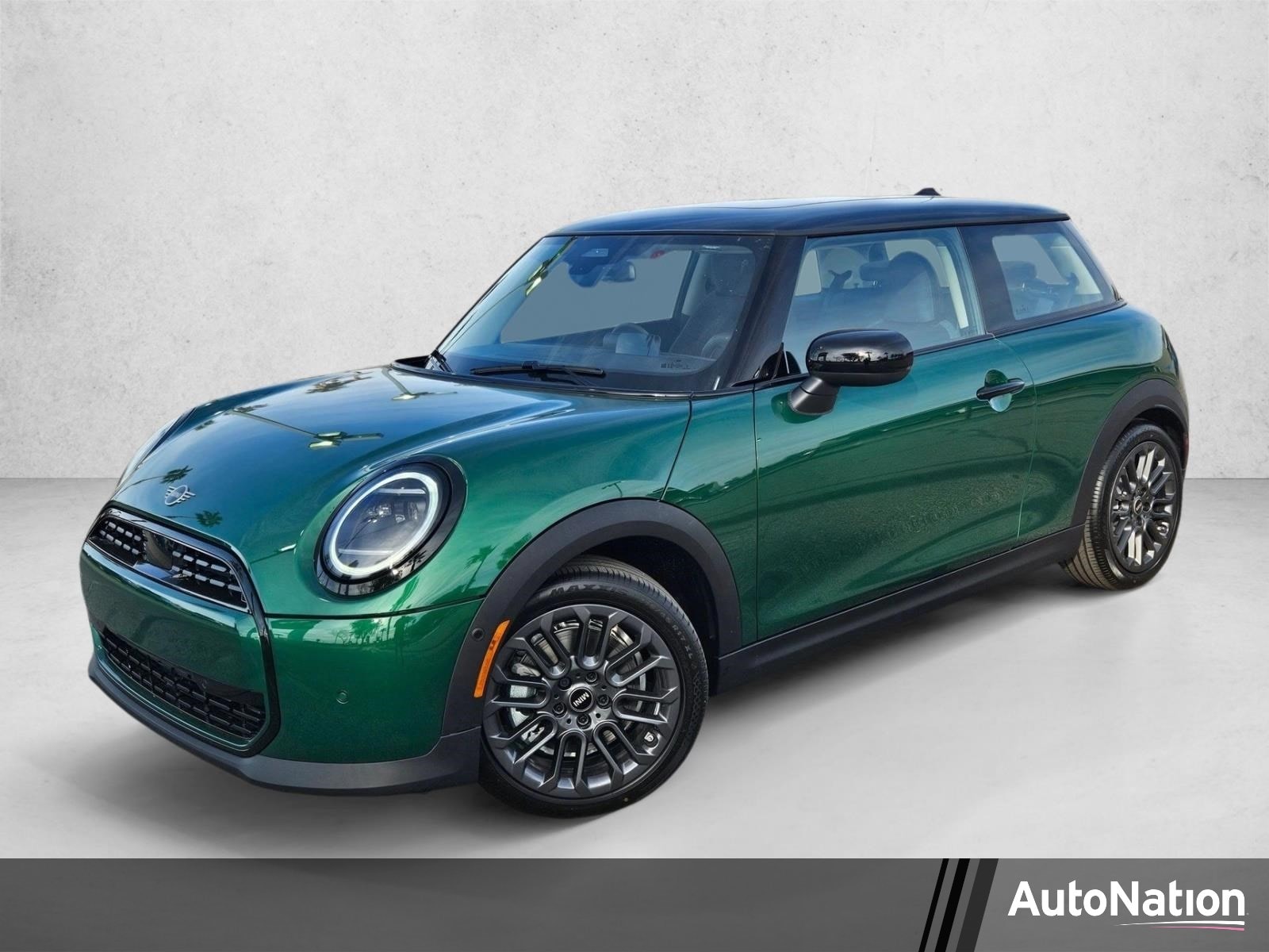 2026 MINI Hardtop's photo