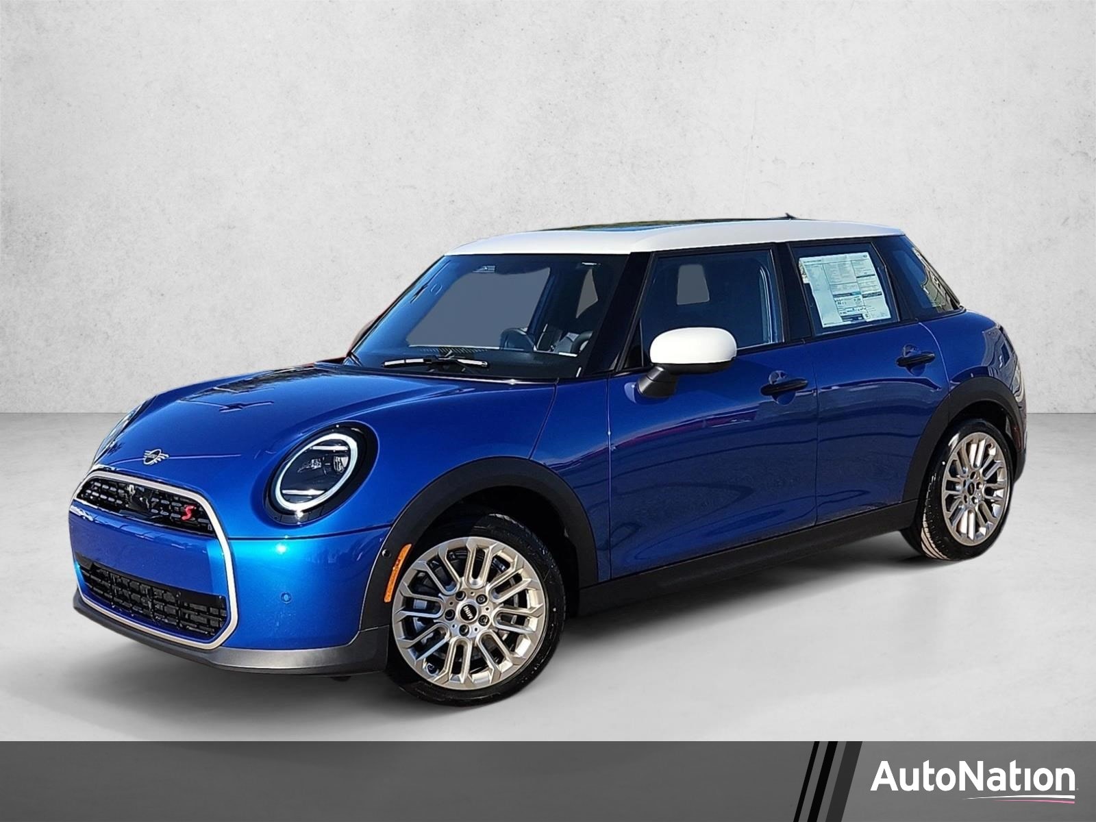 2026 MINI Hardtop Cooper S Signature's photo