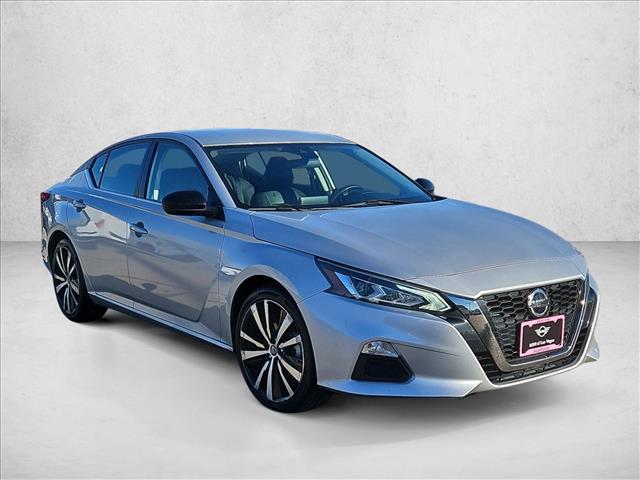 2022 Nissan Altima 2.5 SR photo 3