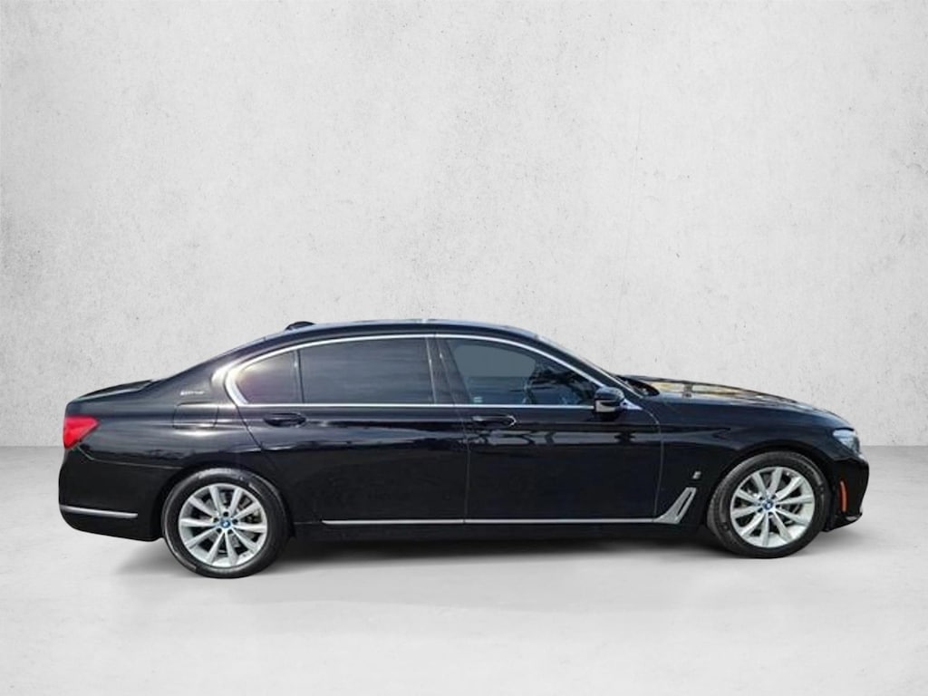 Used 2018 BMW 7 Series 740e xDrive iPerformance Sedan