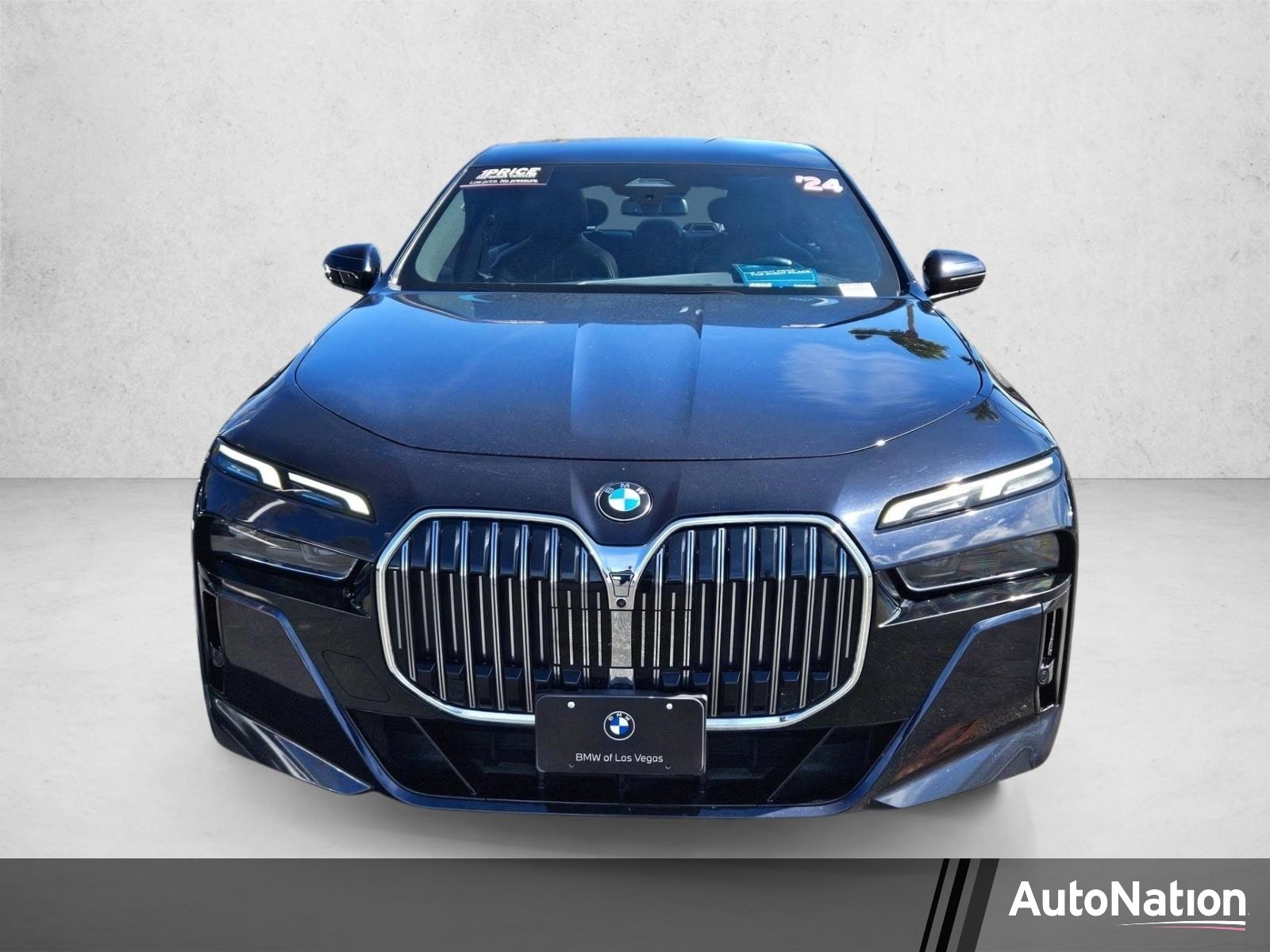 2024 BMW 7 Series 740i's photo