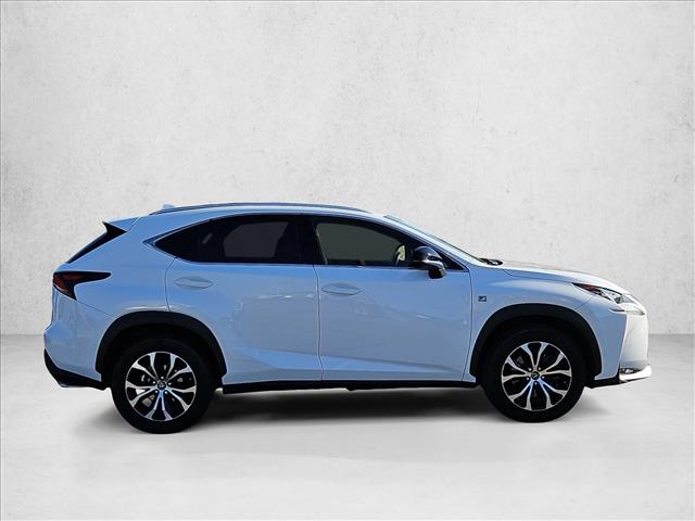 2016 Lexus NX 200t F SPORT photo 4