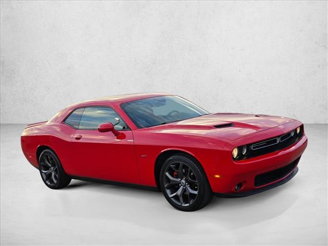 2018 Dodge Challenger SXT Plus photo 3