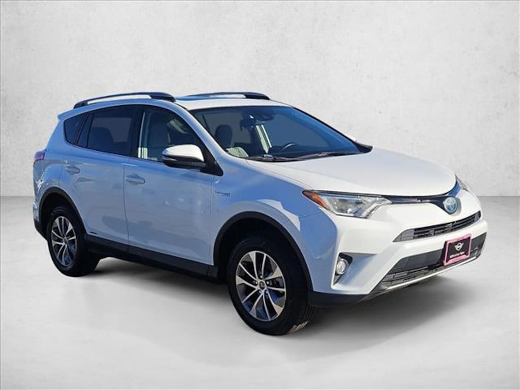Used 2017 Toyota RAV4 Hybrid XLE SUV