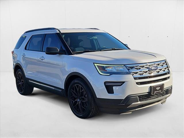 2018 Ford Explorer XLT photo 3